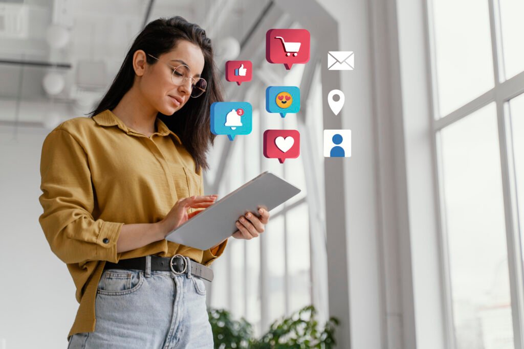 Illustration of modern internet marketing strategies in 2025 including SEO, video marketing, AI tools, and mobile optimization.